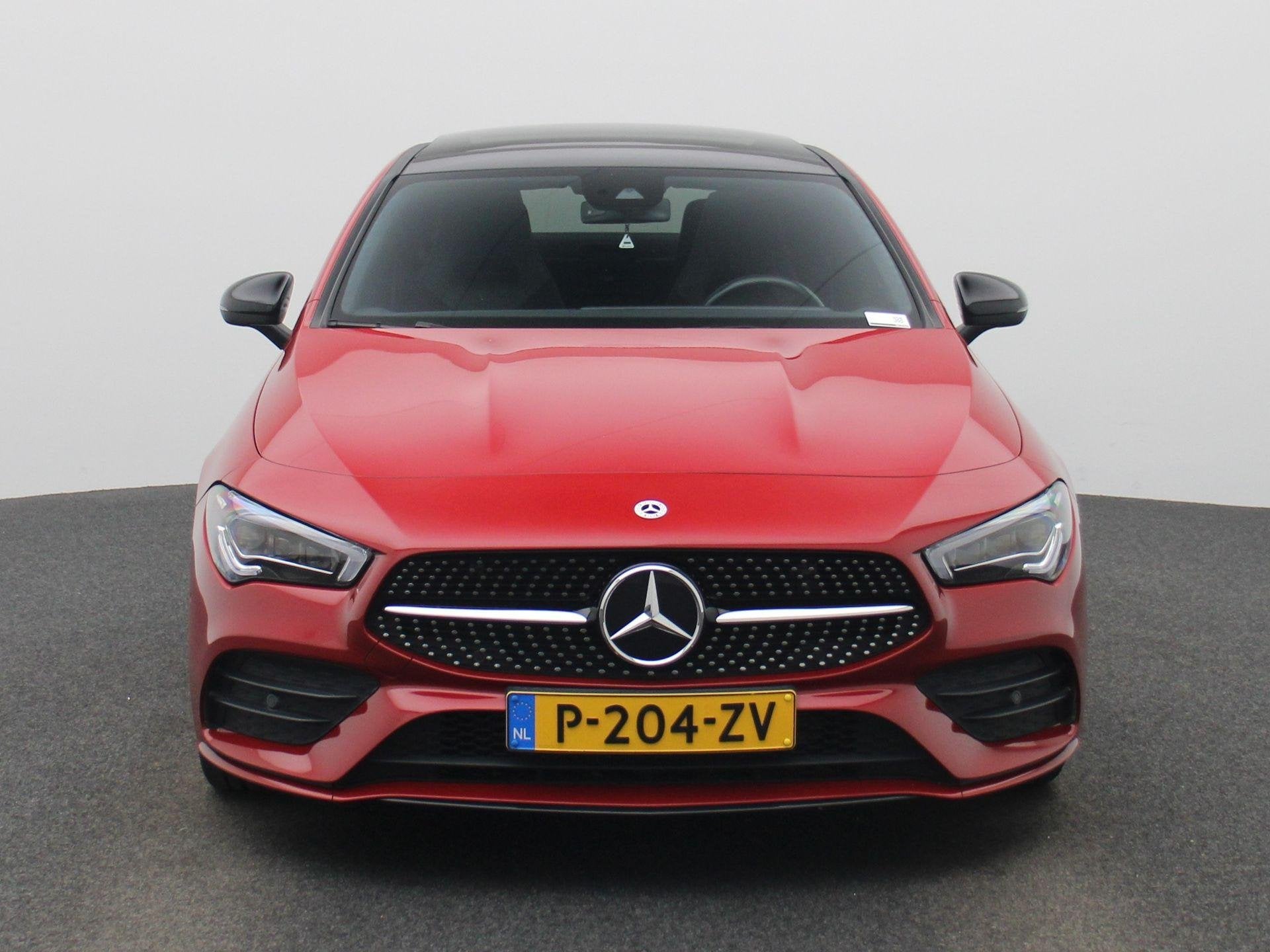 Mercedes-Benz CLA-klasse 200 Business Solution AMG | PANORAM, Auto's, Gebruikt, Euro 6, 4 cilinders, Leder en Stof