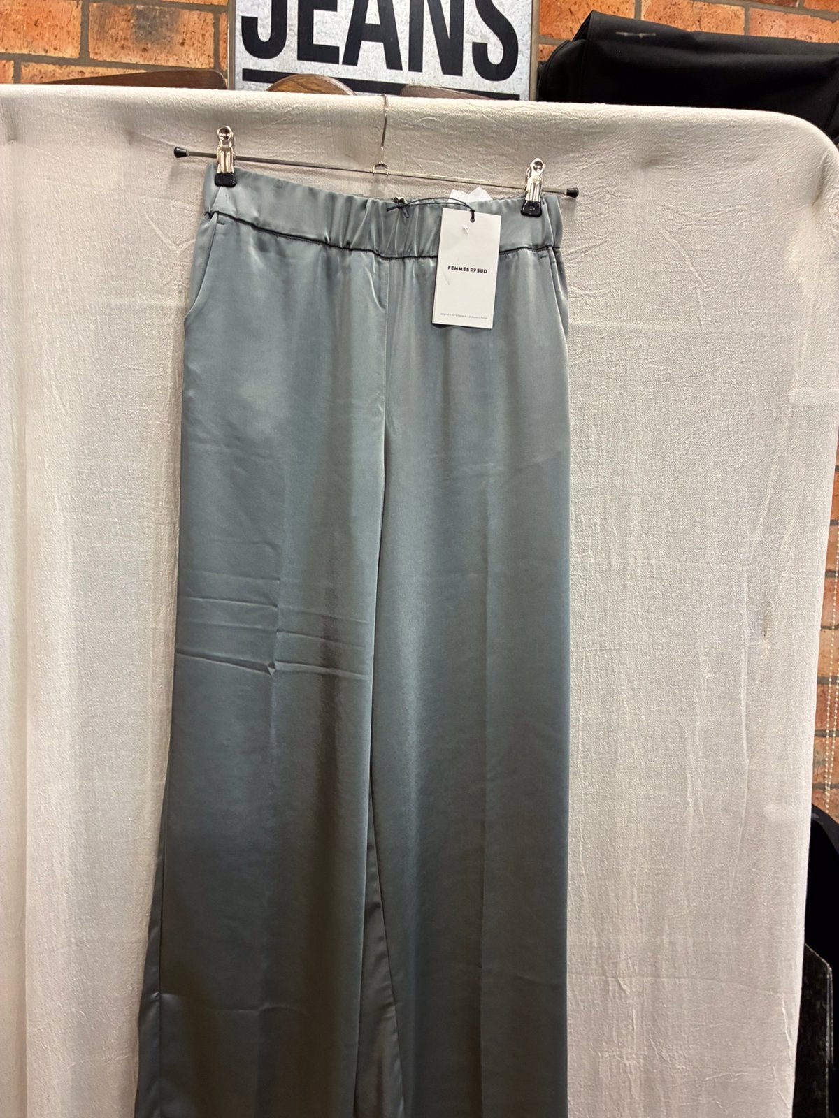Femme du Sud pantalon,mt S, Kleding | Dames, Maat 38/40 (M), Ophalen of Verzenden, Zo goed als nieuw, Grijs