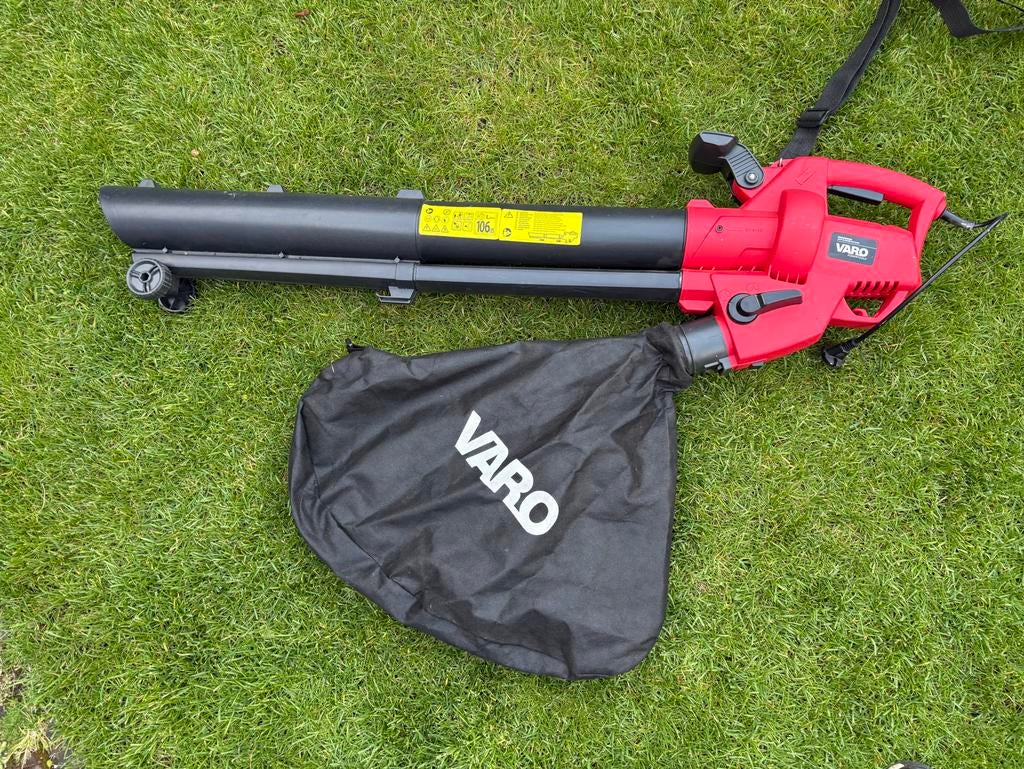 Varo Bladblazer met zuig- en versnipperfunctie, Ophalen, Handgedragen, Zo goed als nieuw, Met opvangzak