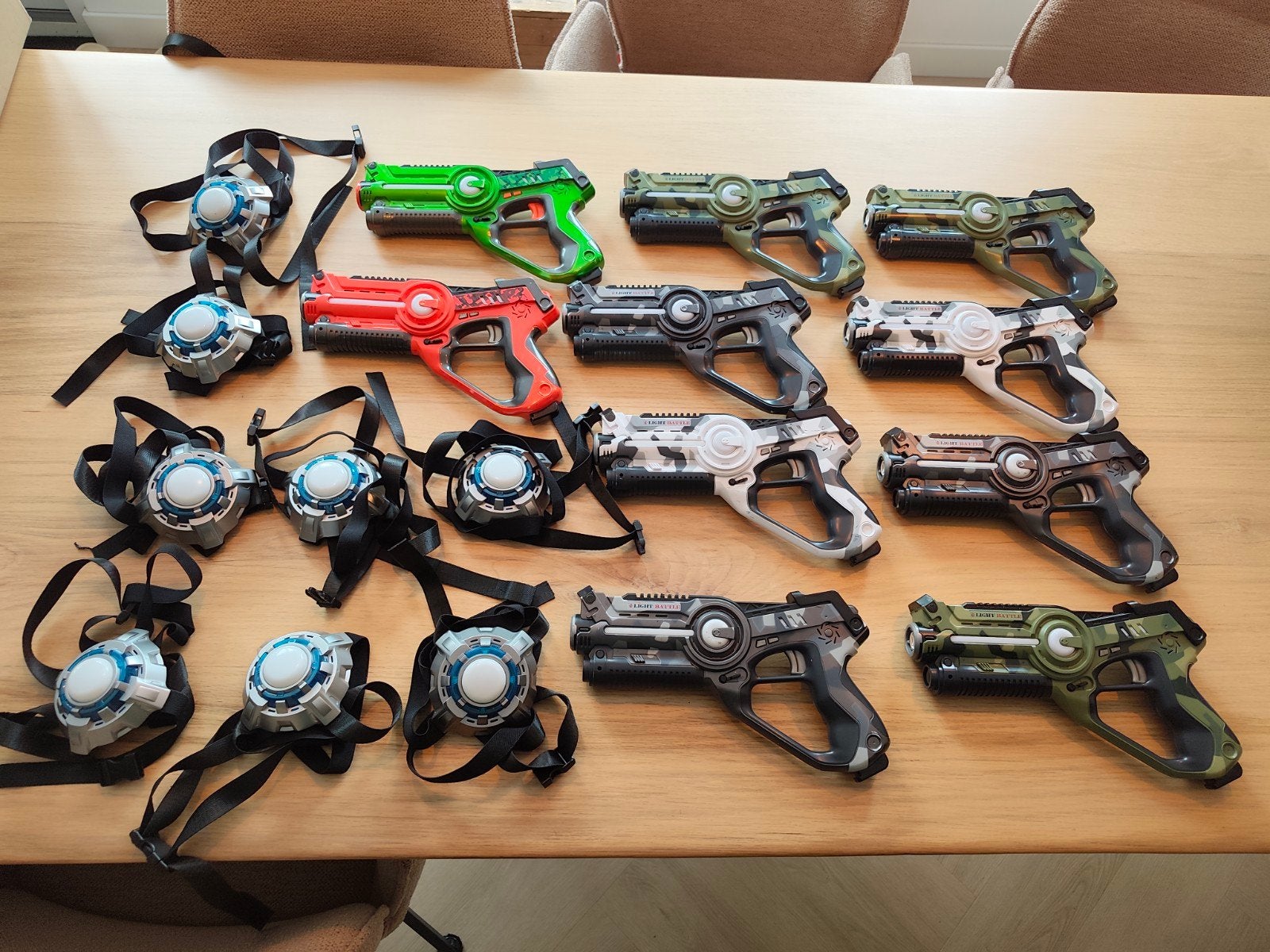 Light battle lasergame guns voor 10 spelers + 8 vesten, Kinderen en Baby's, Speelgoed | Buiten | Actiespeelgoed, Ophalen of Verzenden