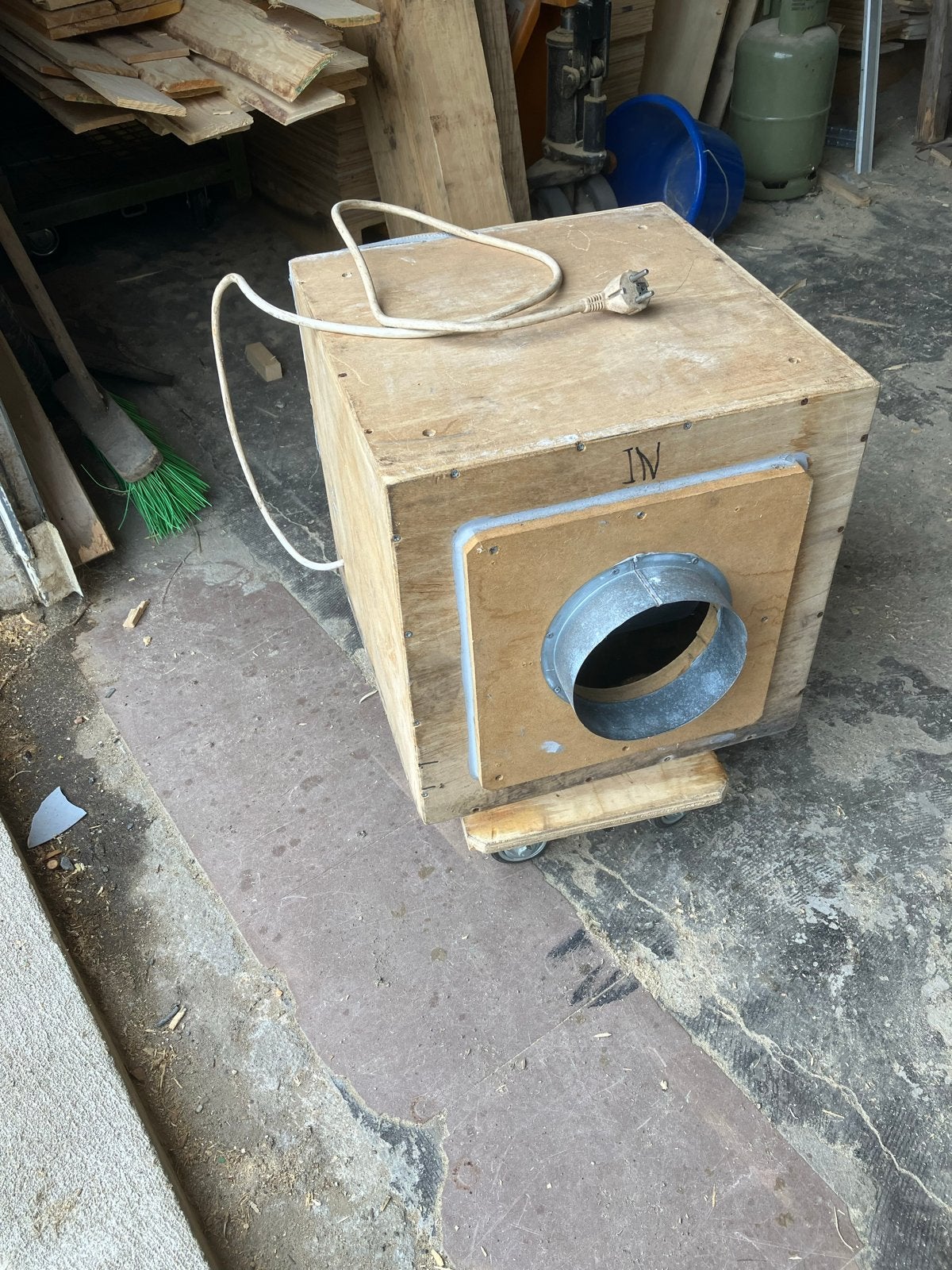 Mechanische afzuiging in houten behuizing, Doe-het-zelf en Verbouw, Ventilatie en Afzuiging, Ophalen, Gebruikt, Afzuiger
