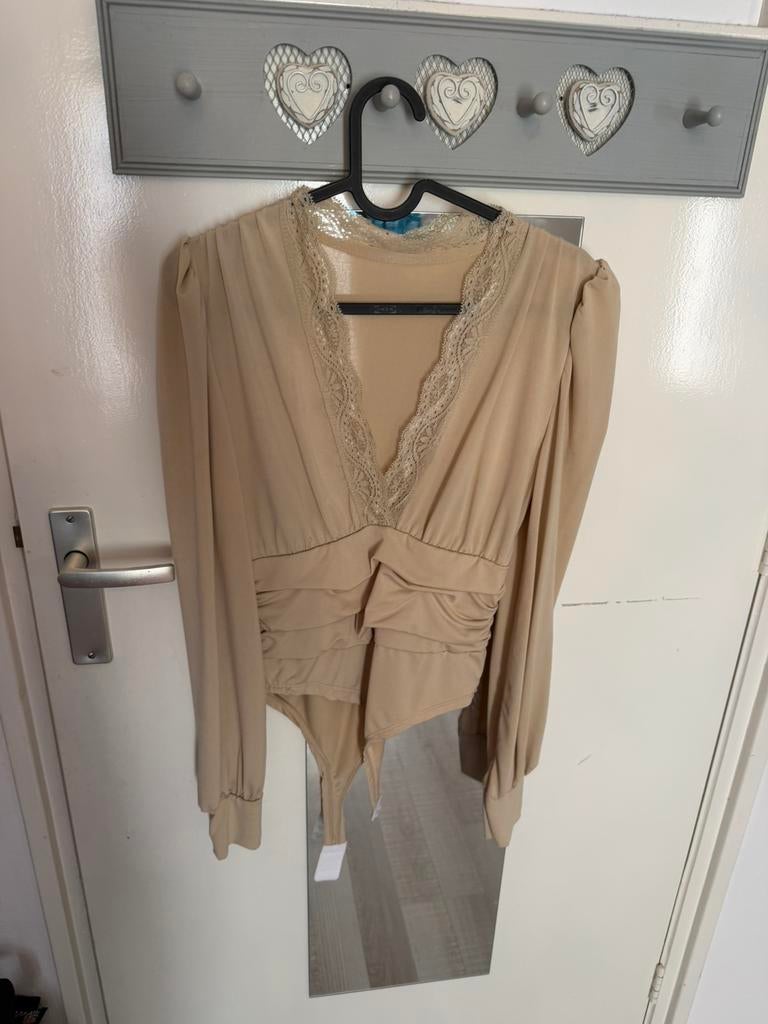 Body maat M, Kleding | Dames, Ophalen of Verzenden, Zo goed als nieuw, Zwart, Zonder mouw
