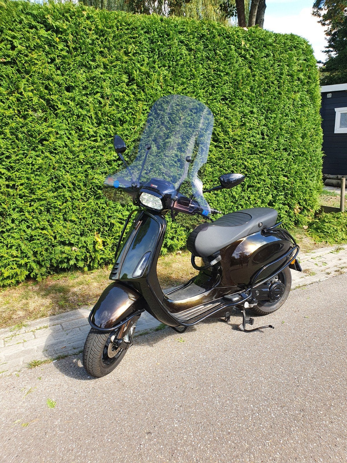 Vespa sprint snor, Fietsen en Brommers, Scooters | Vespa, Ophalen of Verzenden, Zo goed als nieuw, Benzine