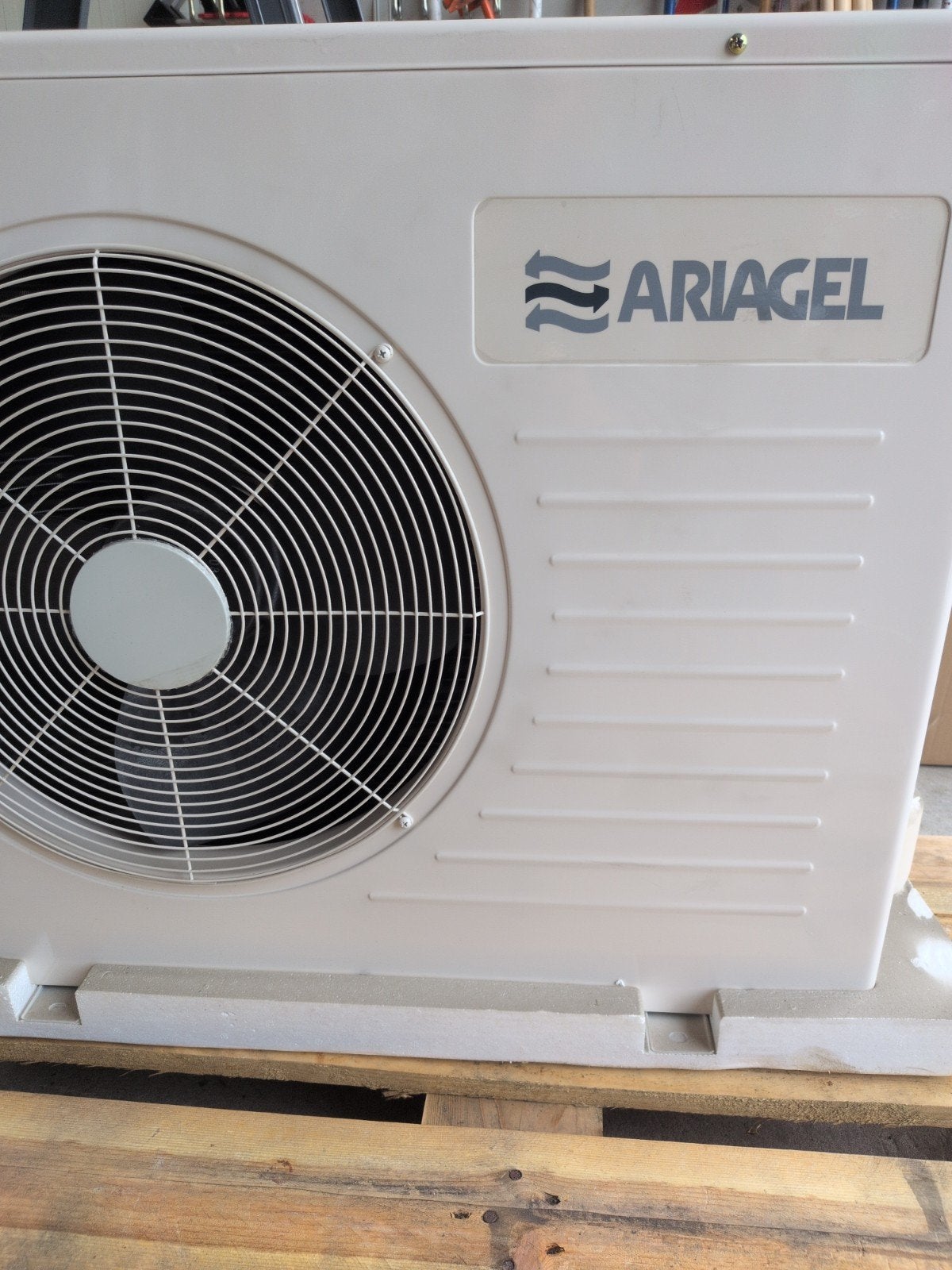 Ariagel APW 70 E '04 EXU Buitenunit Airco nieuw, 3 snelheden of meer, Ophalen of Verzenden, 100 m³ of groter, Wandairco