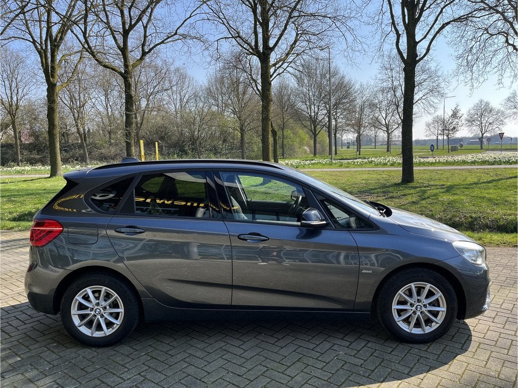 BMW 2 Serie Active Tourer 218i Centennial High Executive | A, 1345 kg, Gebruikt, Euro 6, Bedrijf