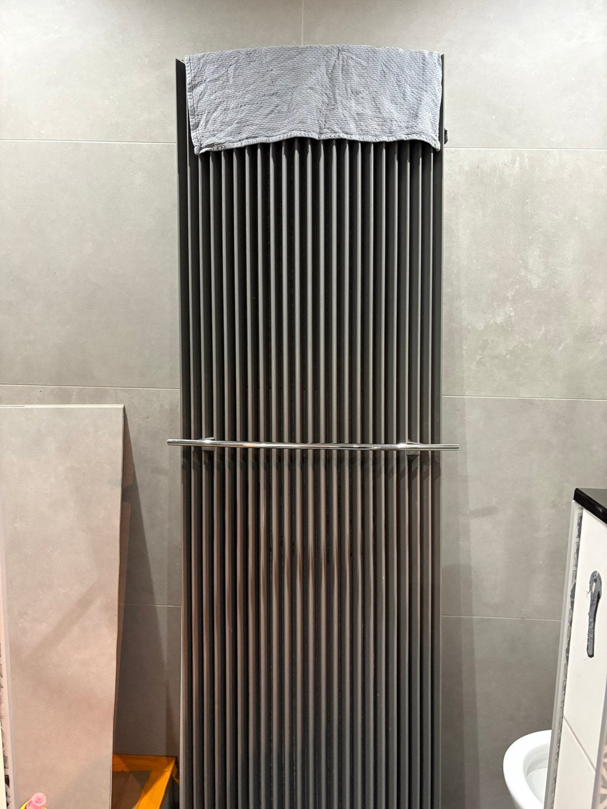 Design badkamer radiator moet zsm weg!!, Ophalen, Radiator, Zo goed als nieuw, 60 tot 150 cm