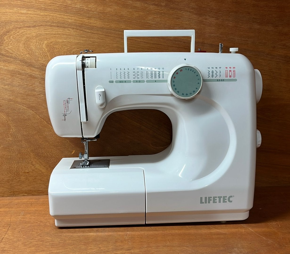 Lifetec naaimachine zo goed als nieuw, Ophalen of Verzenden, Zo goed als nieuw, Naaimachine, Overige merken