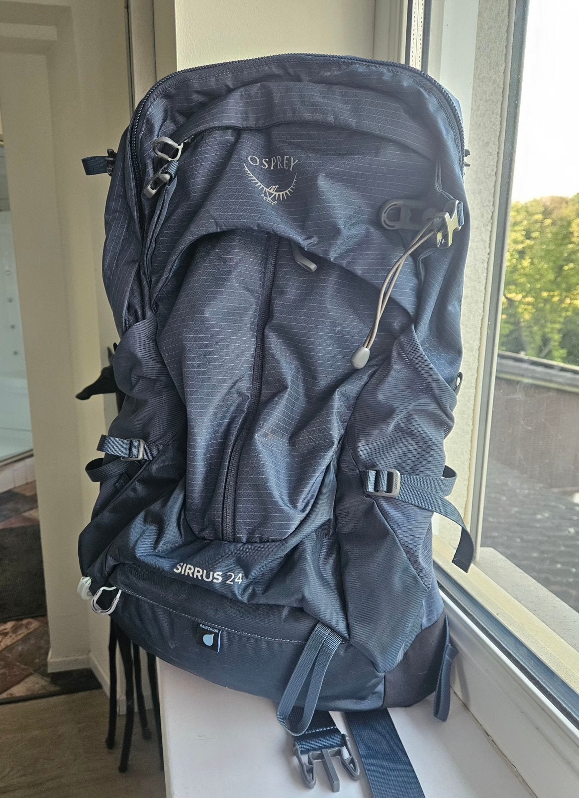 Rugzak, Osprey Sirrus 24, dames, grijsblauw, Sport en Fitness, Bergsport en Wandelen, Ophalen of Verzenden, Zo goed als nieuw