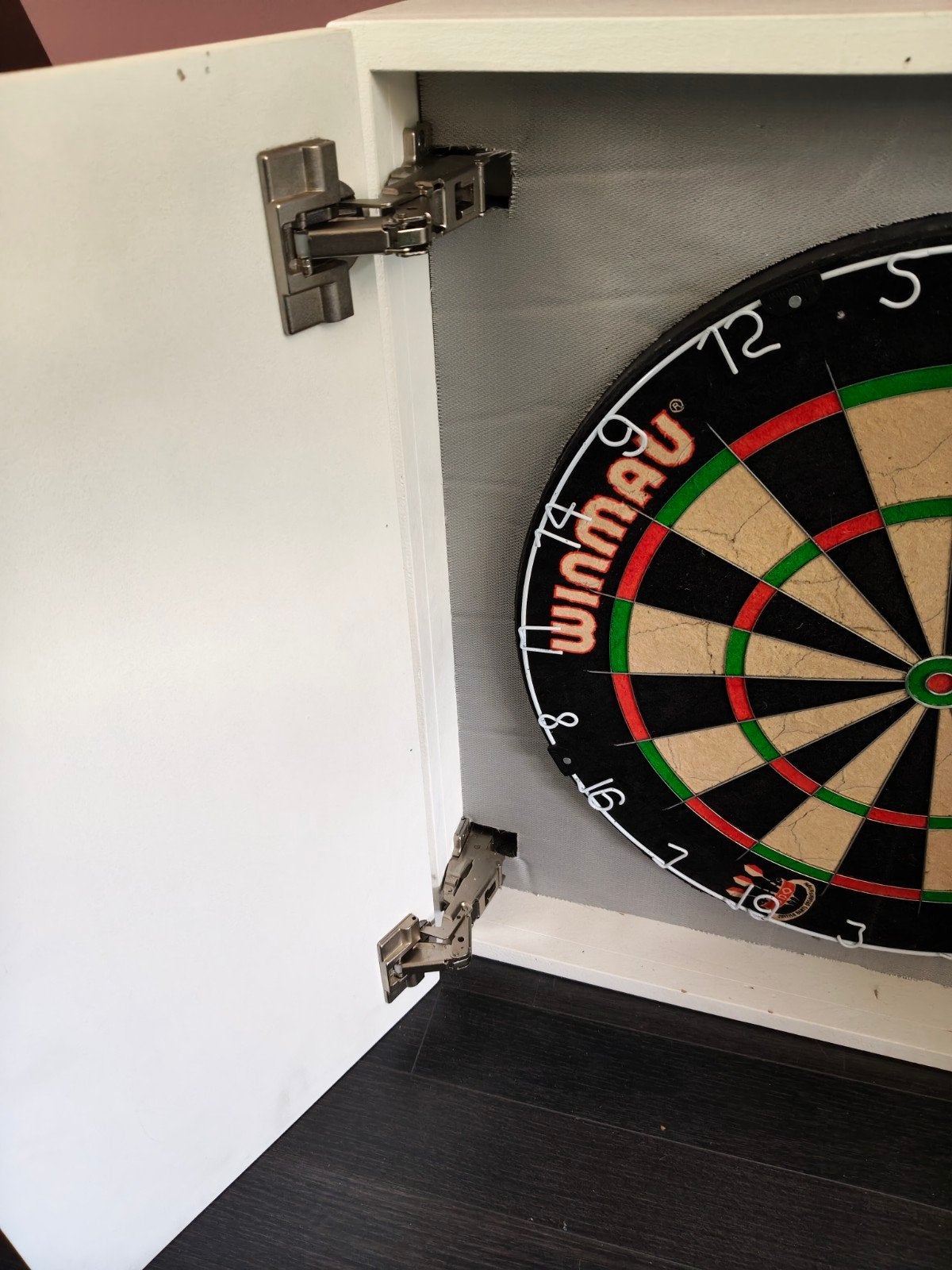 Dartbord NIEUW! in handige kast!, Ophalen, Zo goed als nieuw, Dartbord