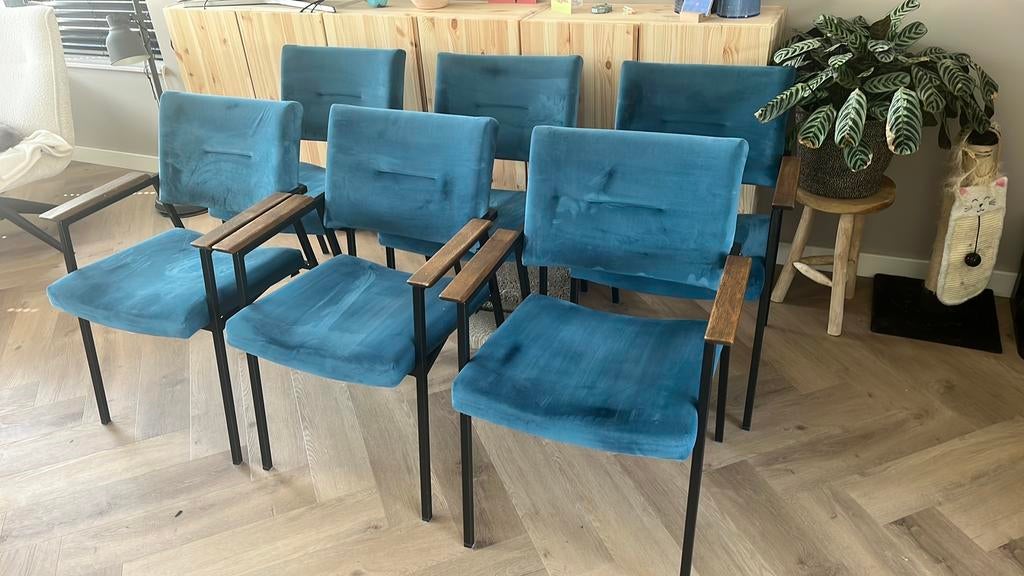 Bodilson Dexter: 6 eetkamerstoelen ocean/petrol, Ophalen, Overige materialen, Blauw, Stijlvol met een retro knipoog