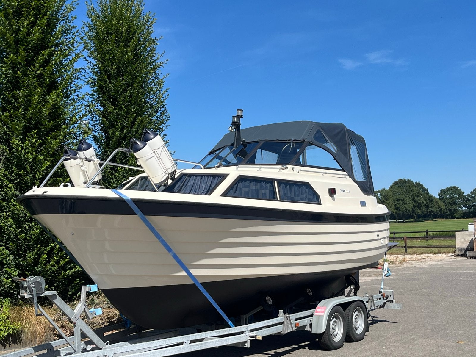 Prachtige Scand 25 Classic noorse spitsgatter, Ophalen, Overige merken, Diesel, Biminitop