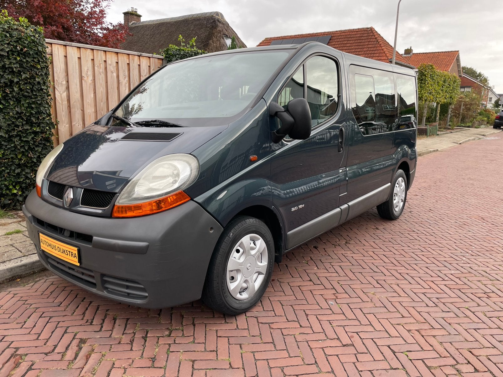 Renault Trafic 2003 Benzine Airco 9 persoons, Bedrijf, Handgeschakeld, USB, Groen