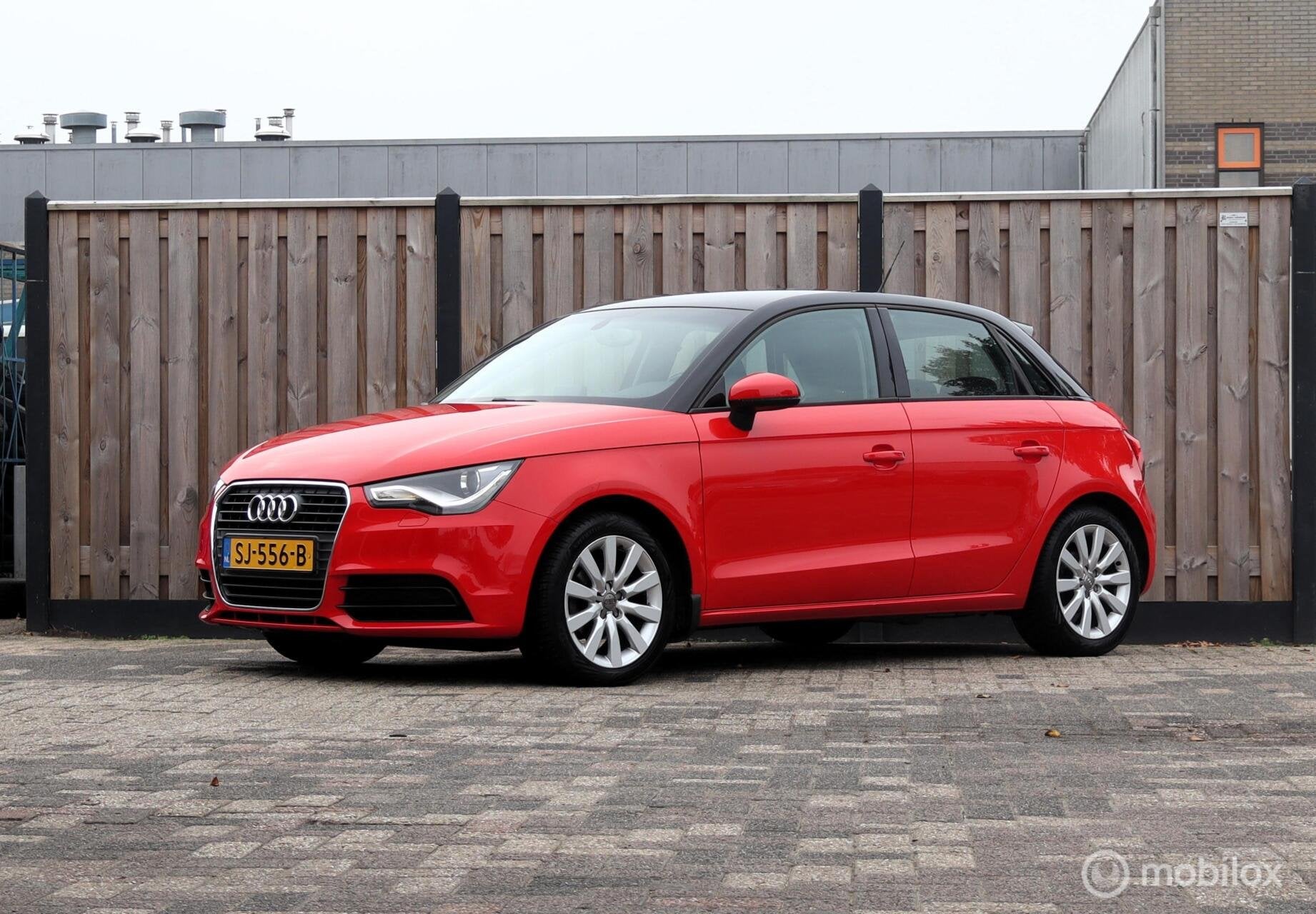 Audi A1 Sportback 1.2 TFSI pro line business nieuwe apk, Auto's, Voorwielaandrijving, Euro 5, 4 cilinders, 4 stoelen