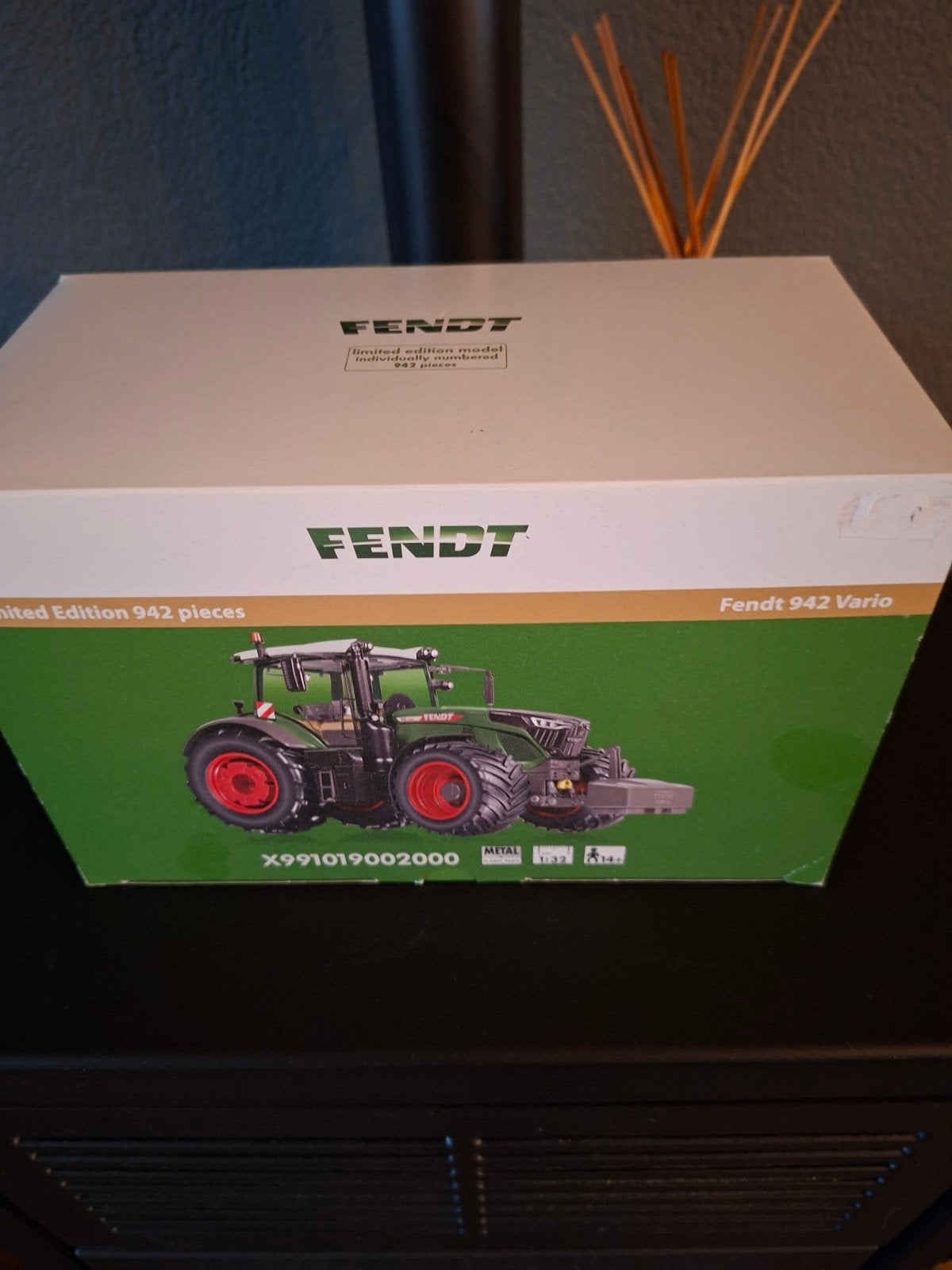 Fendt 942 Vario Tractor Model - Limited Edition 1:32, Ophalen of Verzenden, Tractor of Landbouw, Overige merken