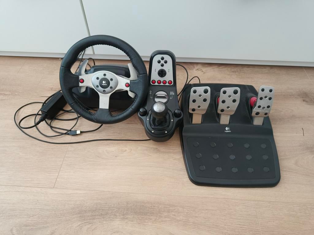 Logitech G25 racestuur met pedalen en shifter, 1 speler, Ophalen, Racen en Vliegen, Vanaf 3 jaar