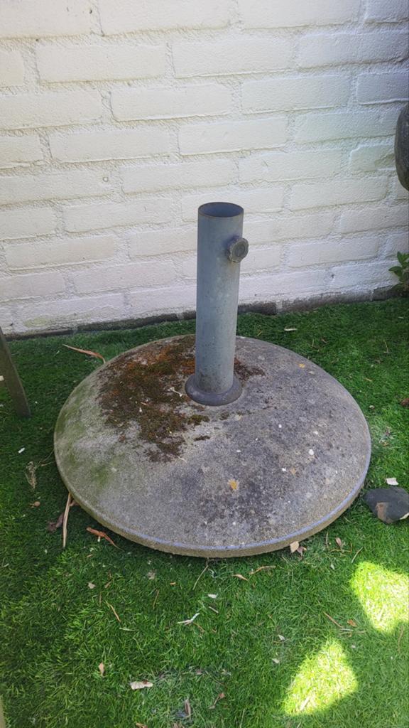 Gratis parasol voet, Ophalen, Gebruikt, Minder dan 1 meter, Parasolvoet