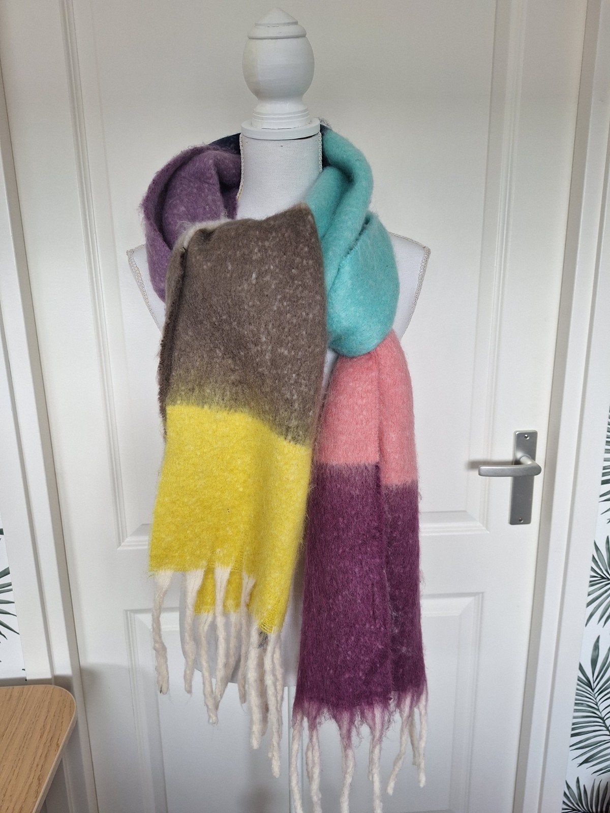 Nieuwe HEMA Sjaal das - Kleurrijk en Warm, Kleding | Dames, Maat 38/40 (M), Nieuw, Ophalen of Verzenden, HEMA