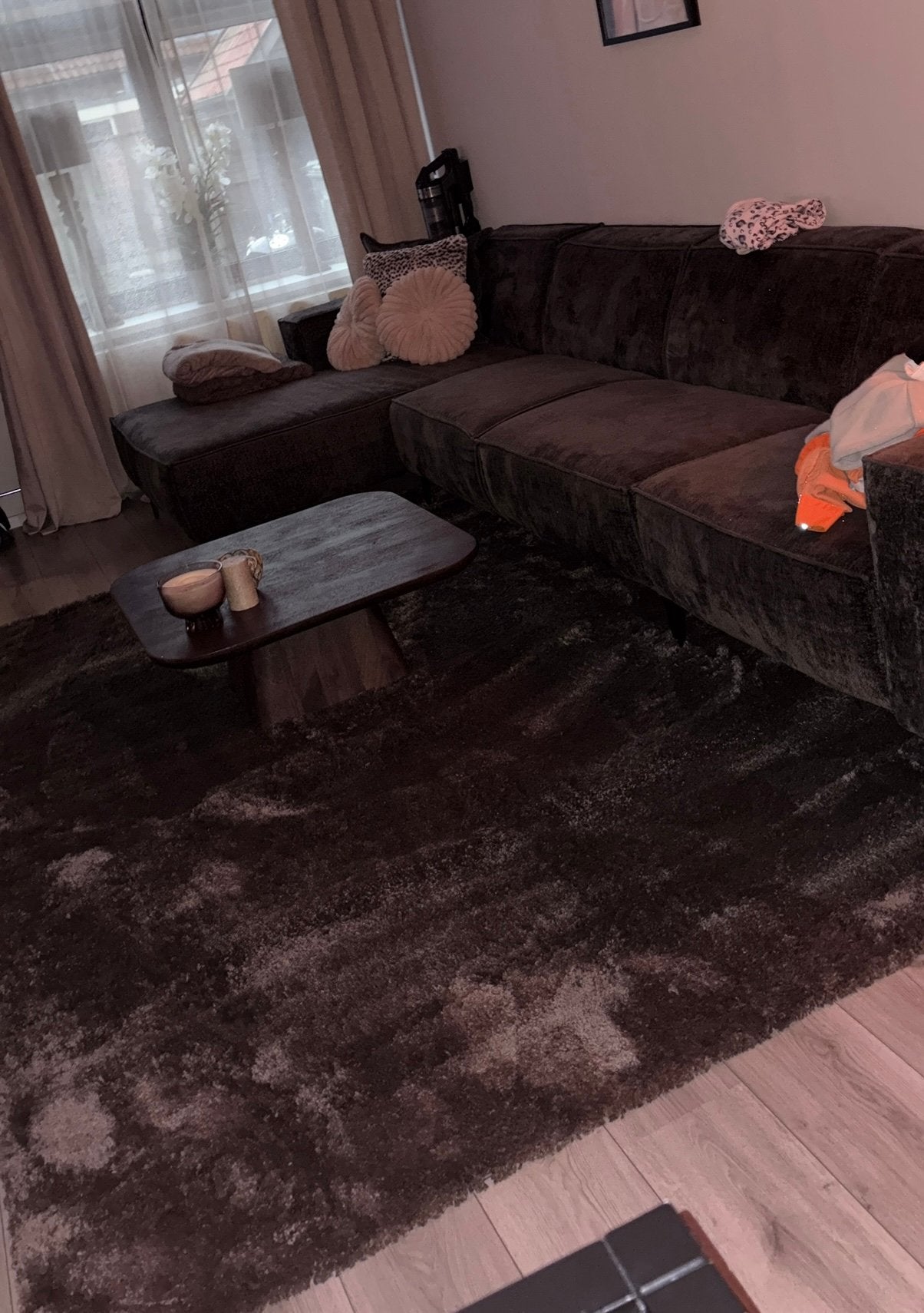 Vloerkleed donker bruin kwantum, Ophalen, Zo goed als nieuw, Bruin, Tapijt