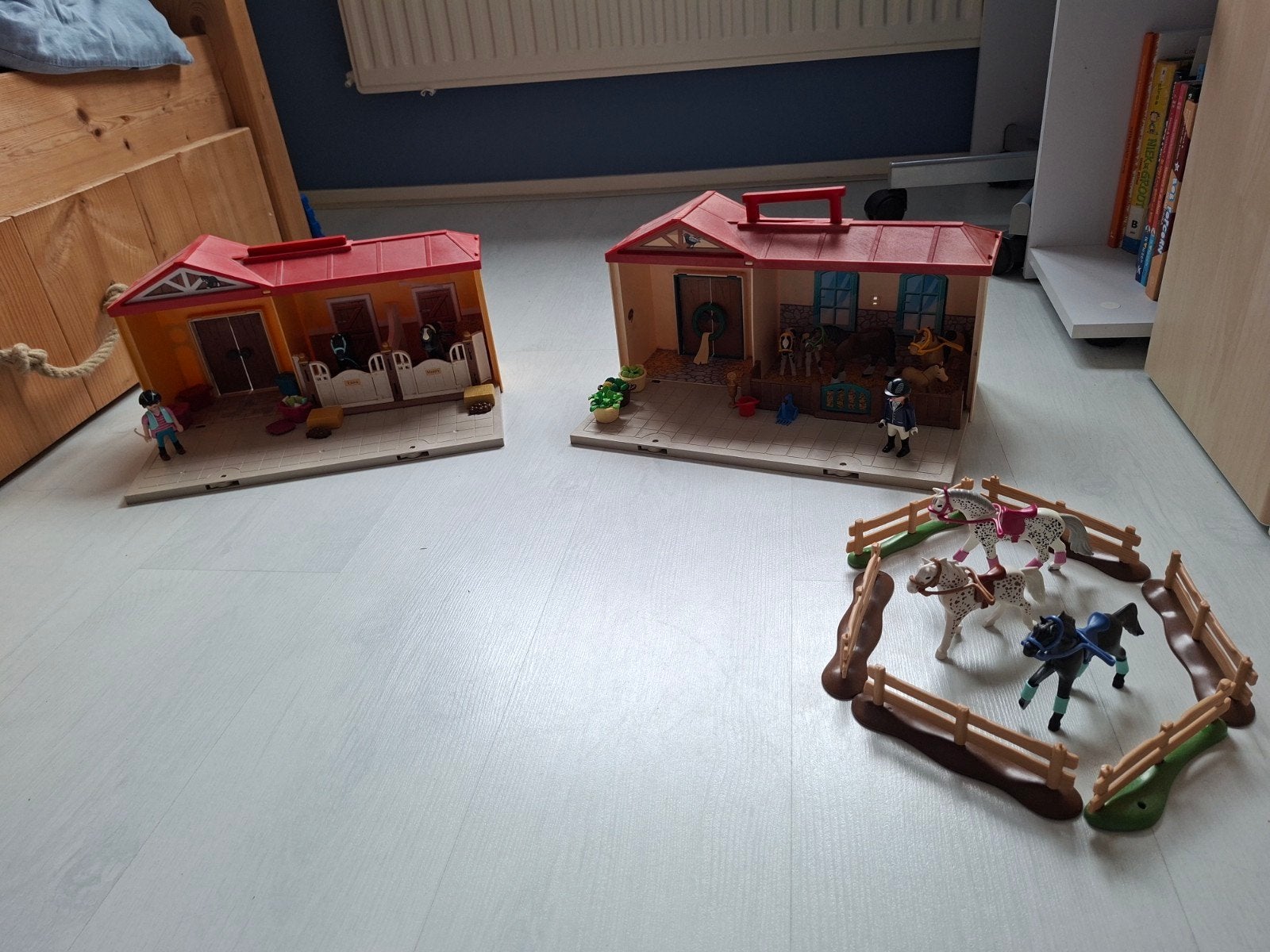 playmobil meeneem paardenstallen, Complete set, Overige typen, Ophalen of Verzenden, Zo goed als nieuw
