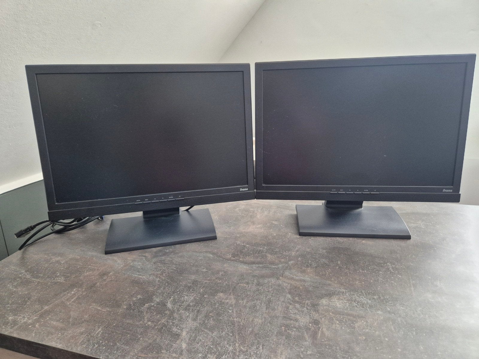 2 Iiyama computerschermen, Computers en Software, Monitoren, Ophalen, Gebruikt, Iiyama, Ingebouwde speakers