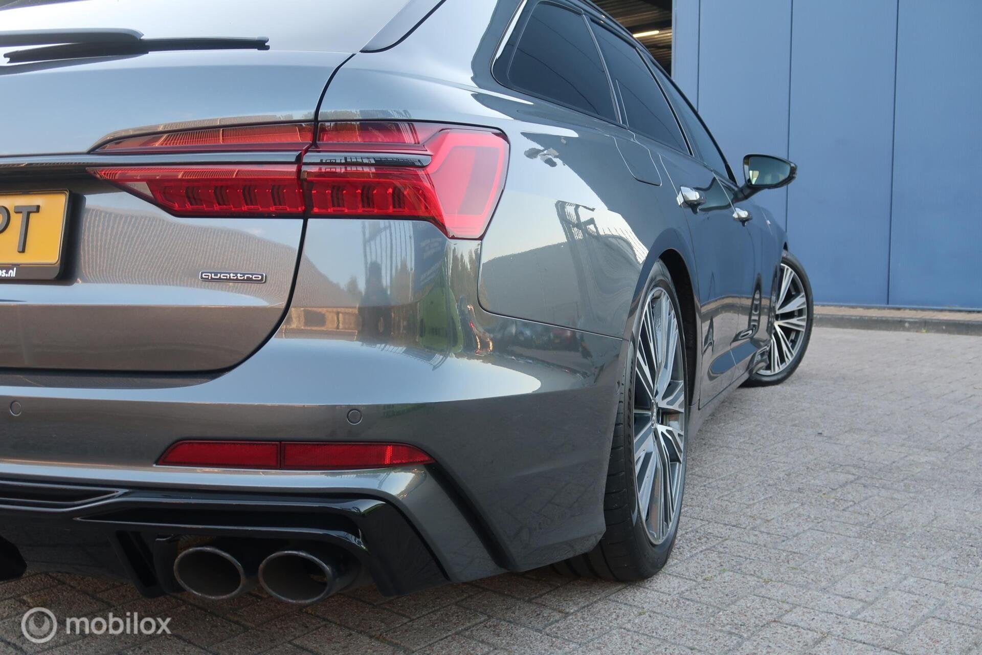 Audi A6 Avant 55 TFSI e quattro Competition TREKHAAK, Auto's, Automaat, Gebruikt, 4 cilinders, Leder en Stof