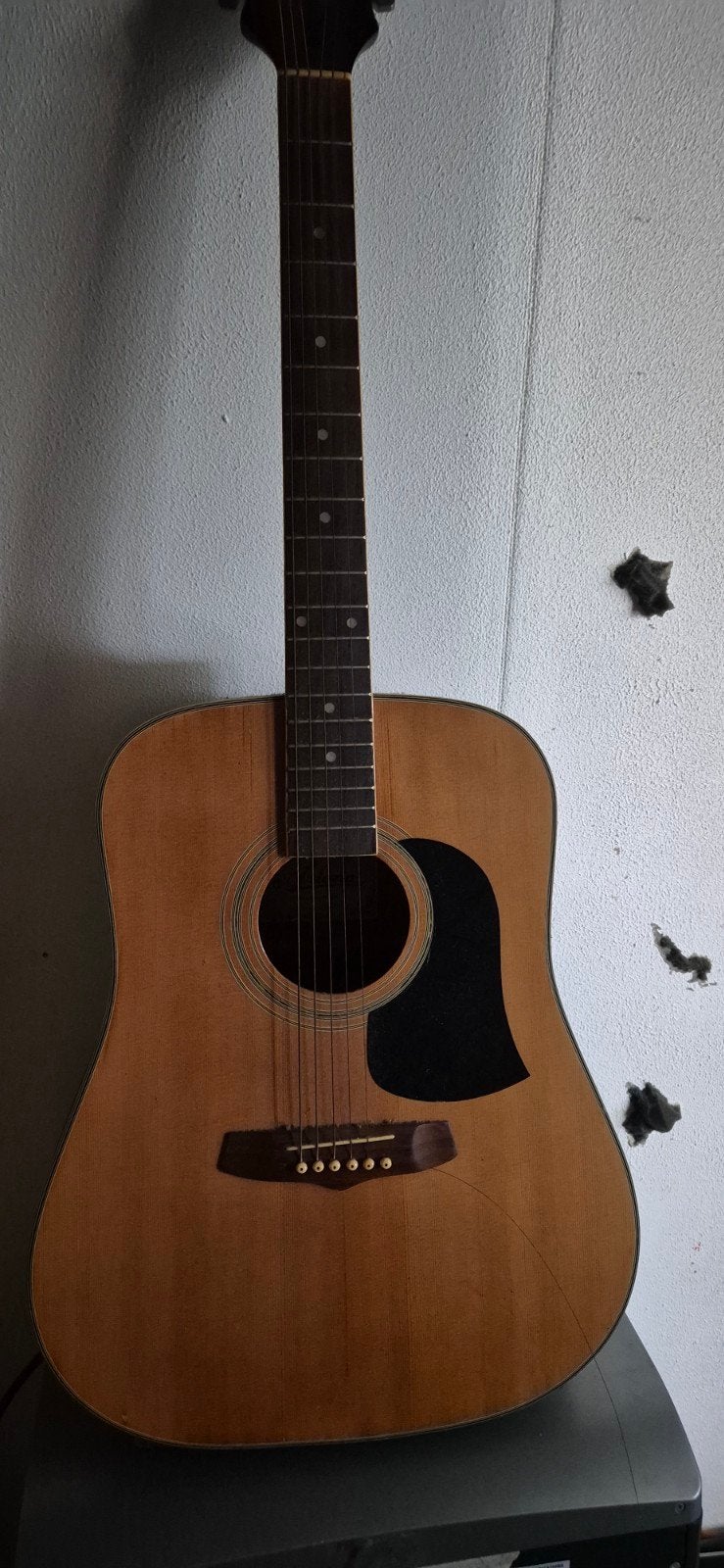 Akoestische gitaar met gebroken snaar, Ophalen of Verzenden, Gebruikt, Western- of Steelstringgitaar