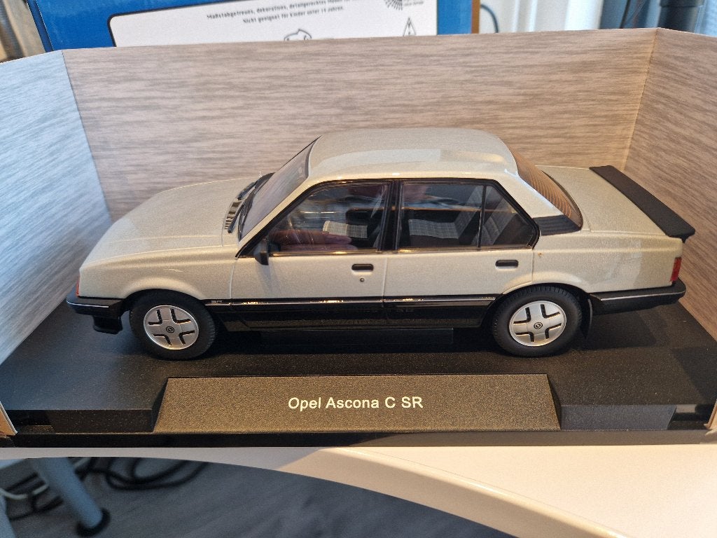 Opel Ascona C SR, Hobby en Vrije tijd, Modelauto's | 1:18, Ophalen of Verzenden, Nieuw, Auto, Overige merken