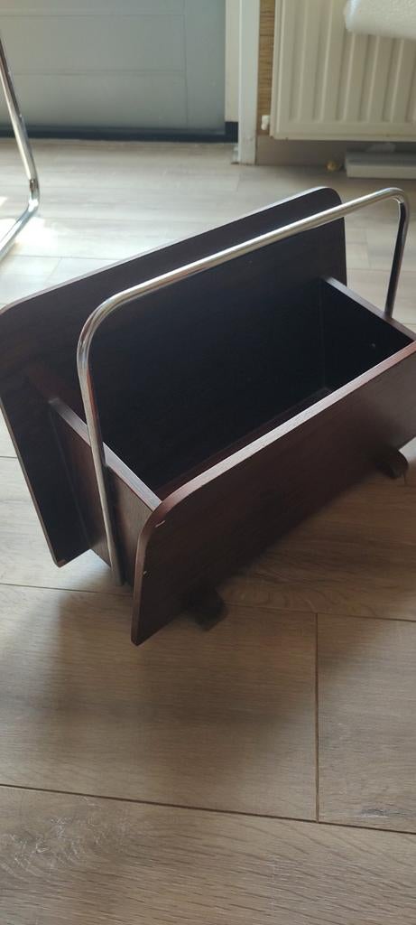 Vintage mid century krantenbak lectuurmand, Ophalen of Verzenden, Gebruikt