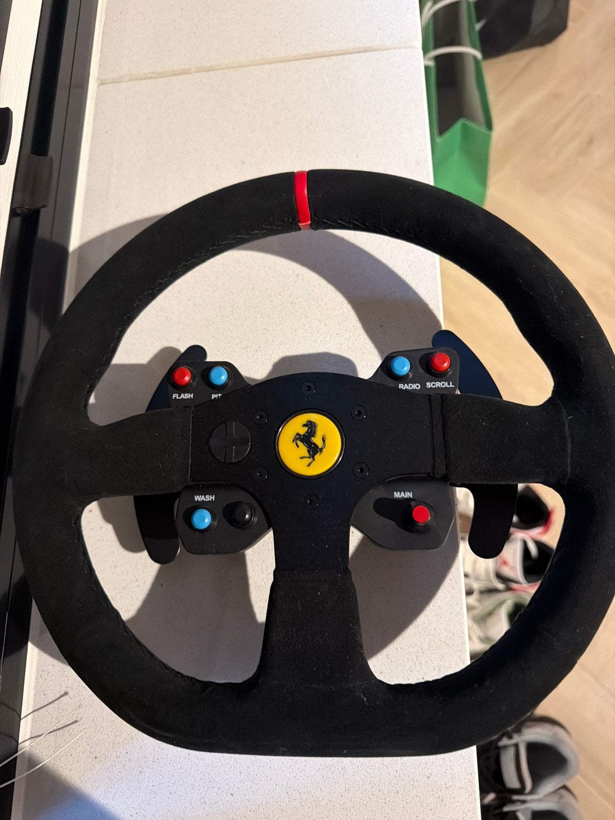 Thrustmaster Ferrari F1 racestuur - Zo goed als nieuw, Racestuur, Force feedback, Ophalen of Verzenden, Zo goed als nieuw