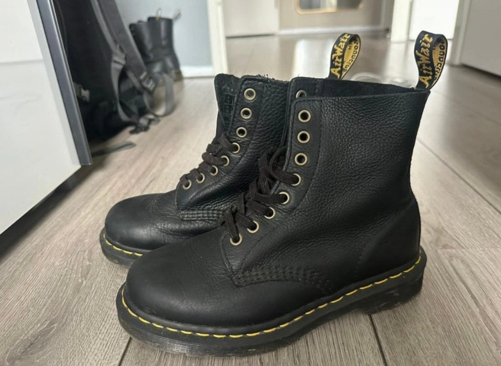 Dr. Martens schoenen, Zwart, Lage of Enkellaarzen, Ophalen of Verzenden, Dr. Martens