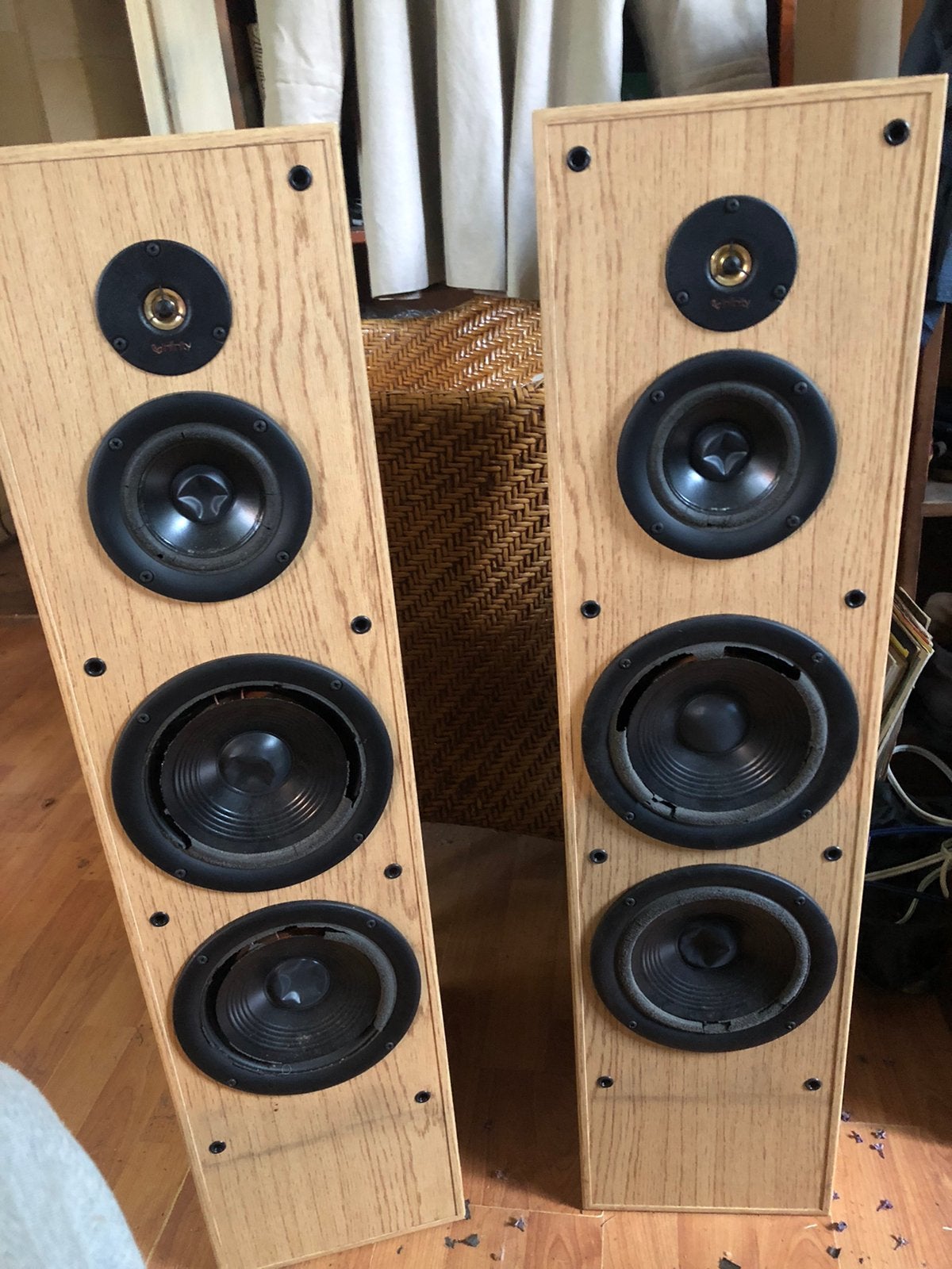 2 x speakers Infinity. REFERENCE 81 MK 2 place BID NOW, Audio, Tv en Foto, Luidsprekers, Gebruikt, Front, Rear of Stereo speakers