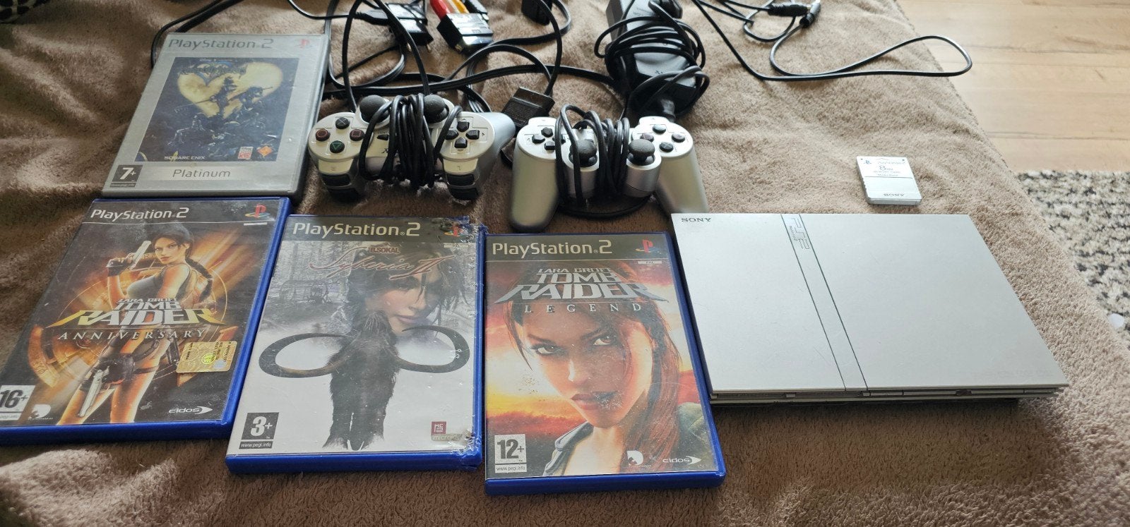 Playstation 2 ( werkt prima!), Ophalen, Gebruikt, Met 2 controllers