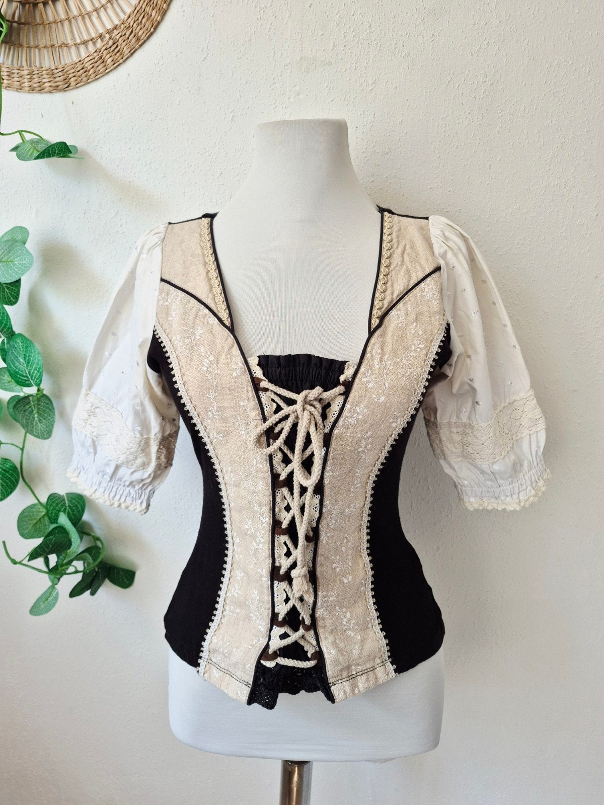 Vintage dirndl Tirol cottagecore corsettop S/M, Maat 38/40 (M), Ophalen of Verzenden, Zo goed als nieuw, Vintage