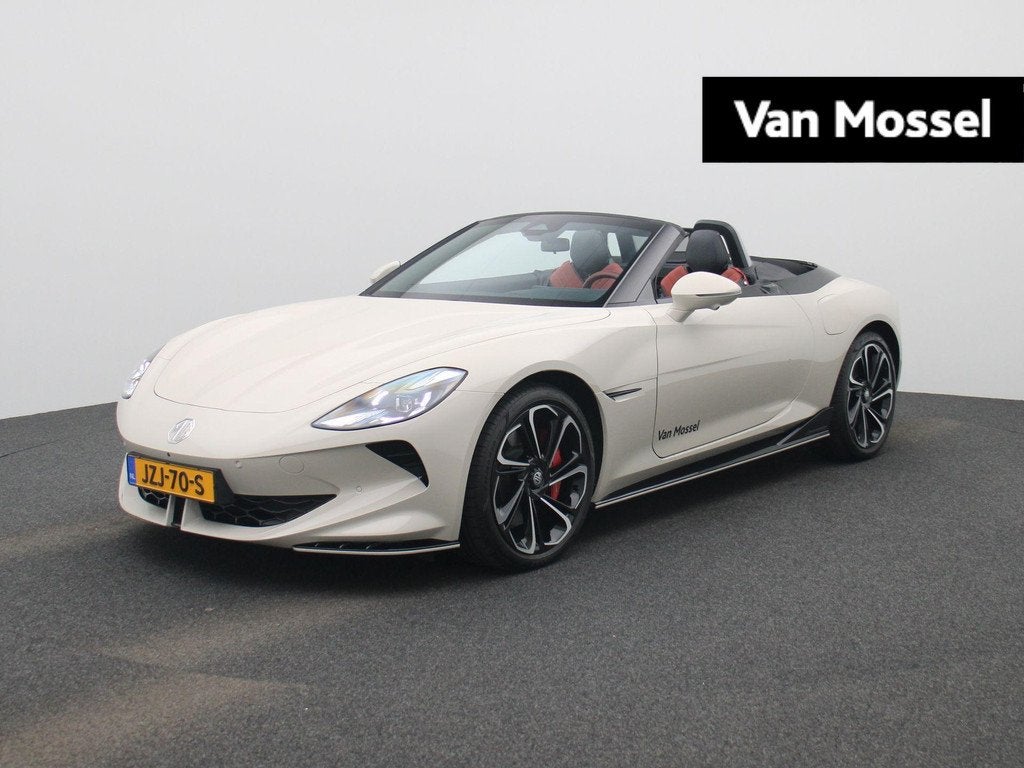 MG Cyberster GT AWD Dual Motor 77kWh | Ivory White + Rood Da, Auto's, MG, 12 maanden, Gebruikt, Overige modellen, 510 pk