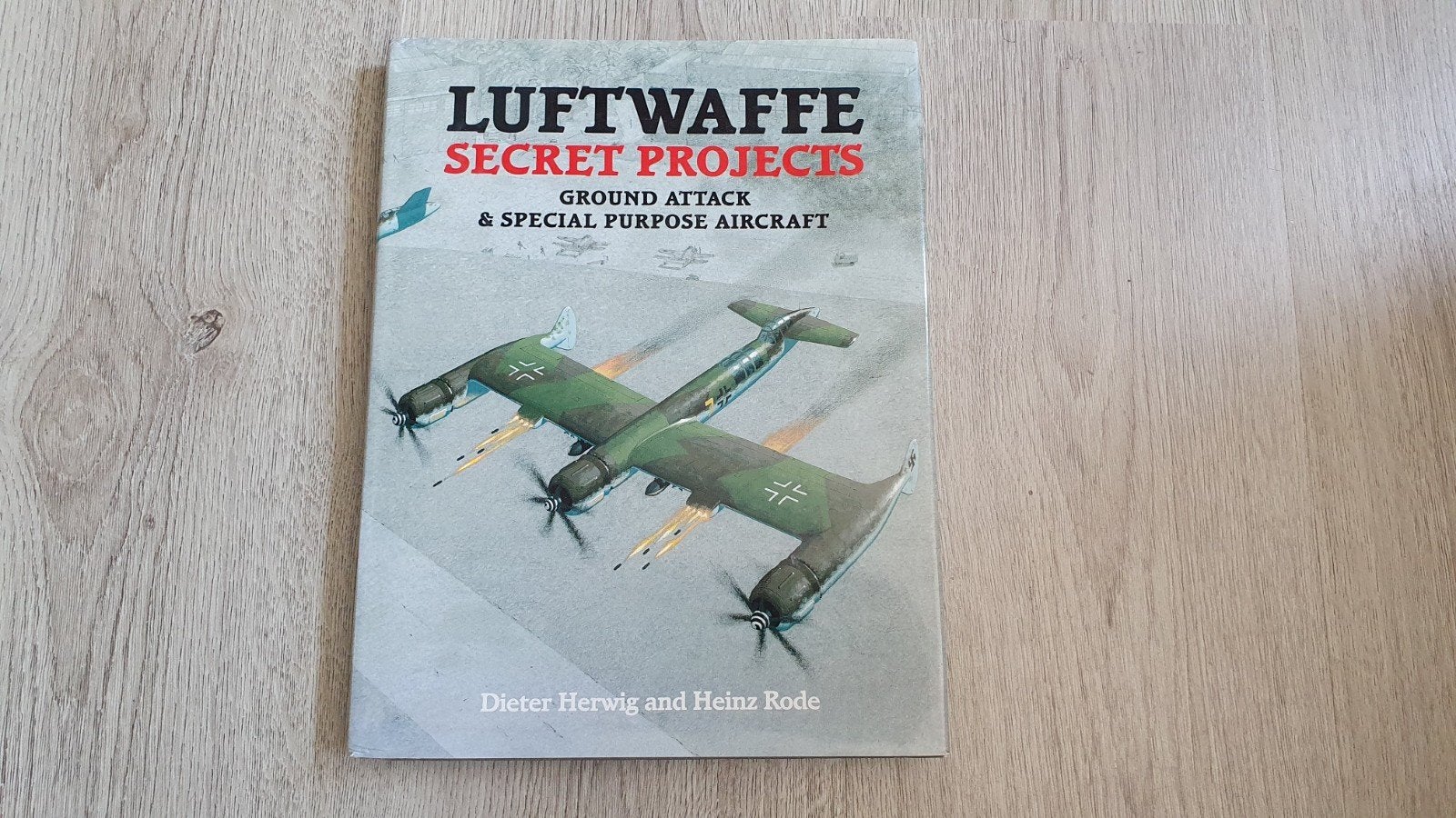 Luftwaffe secret projects ground attack & special purpose, Boeken, Ophalen of Verzenden, Tweede Wereldoorlog, Nieuw, Luchtmacht