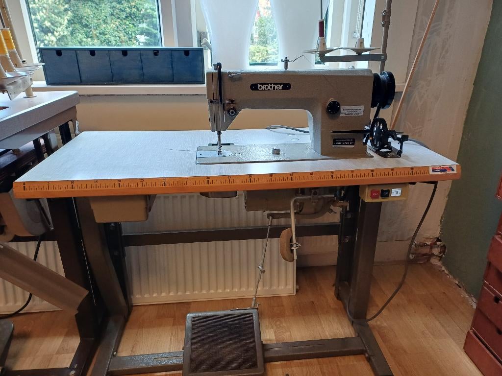 Brother industriële naaimachine, Hobby en Vrije tijd, Naaimachines en Toebehoren, Ophalen, Gebruikt, Naaimachine, Industrieel