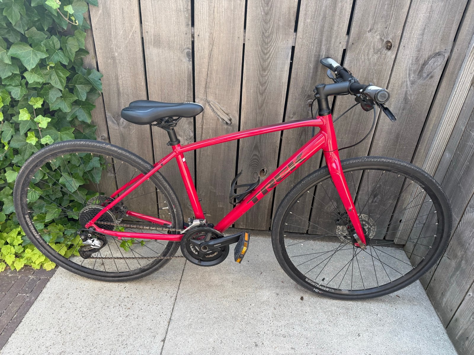 Trek FX 3 Damesfiets Maat M - Perfect voor Stad en Trekking, Fietsen en Brommers, 28 inch, Gebruikt, 47 tot 50 cm, Meer dan 20 versnellingen