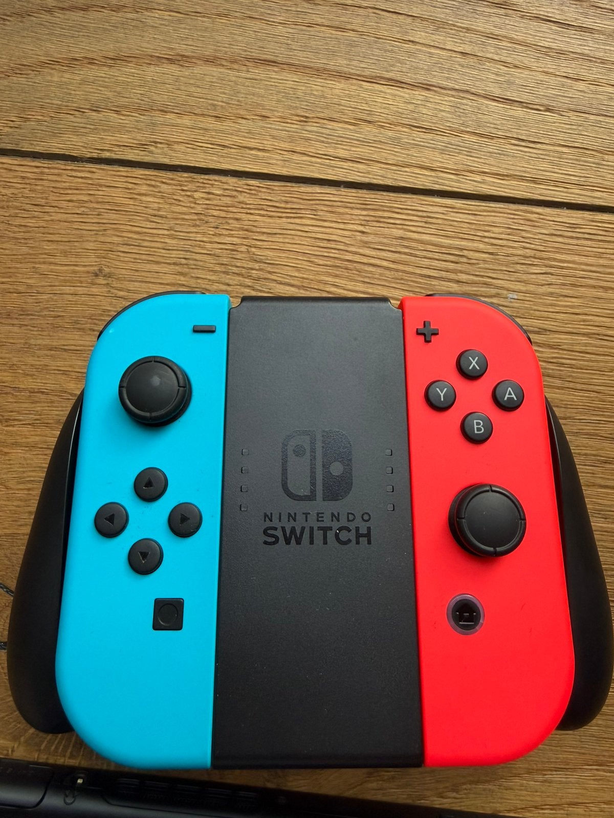 Foto 5 van Nintendo Switch + Mario Bros U Deluxe