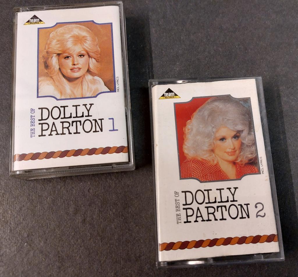 Dolly Parton CASSETTES Set van 2 The Best Of Greatest Hits, Cd's en Dvd's, Cassettebandjes, Gebruikt, Voorbespeeld, Country en Western