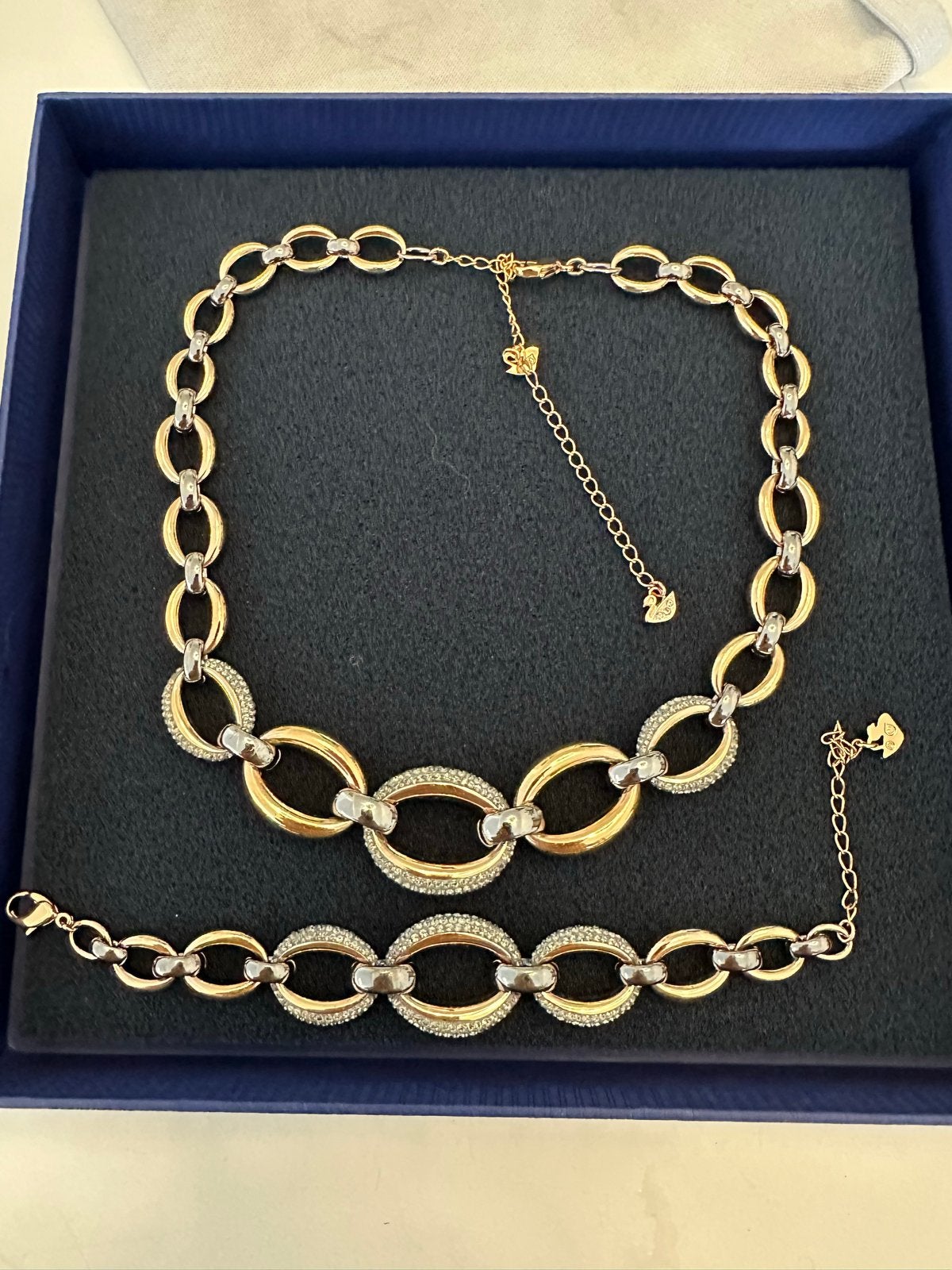 Swarovski ketting en armband set, Verzamelen, Ophalen of Verzenden, Zo goed als nieuw, Sieraad of Horloge