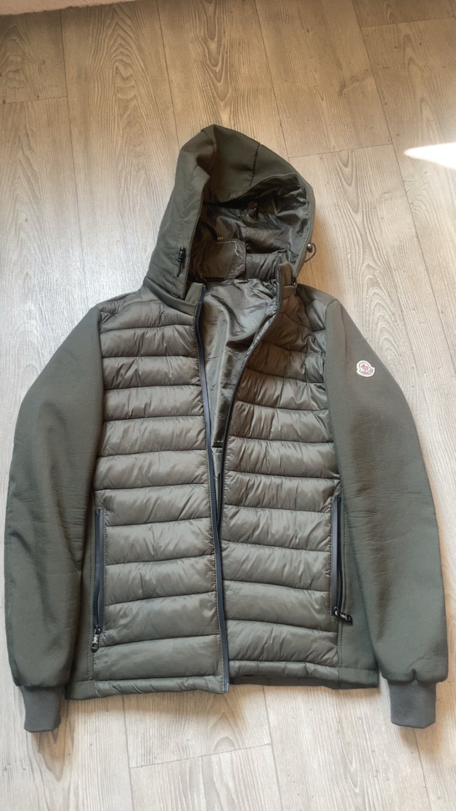 Moncler jas legergroen maat XS/S - Splinternieuw!, Ophalen of Verzenden, Nieuw, Maat 34 (XS) of kleiner, Groen