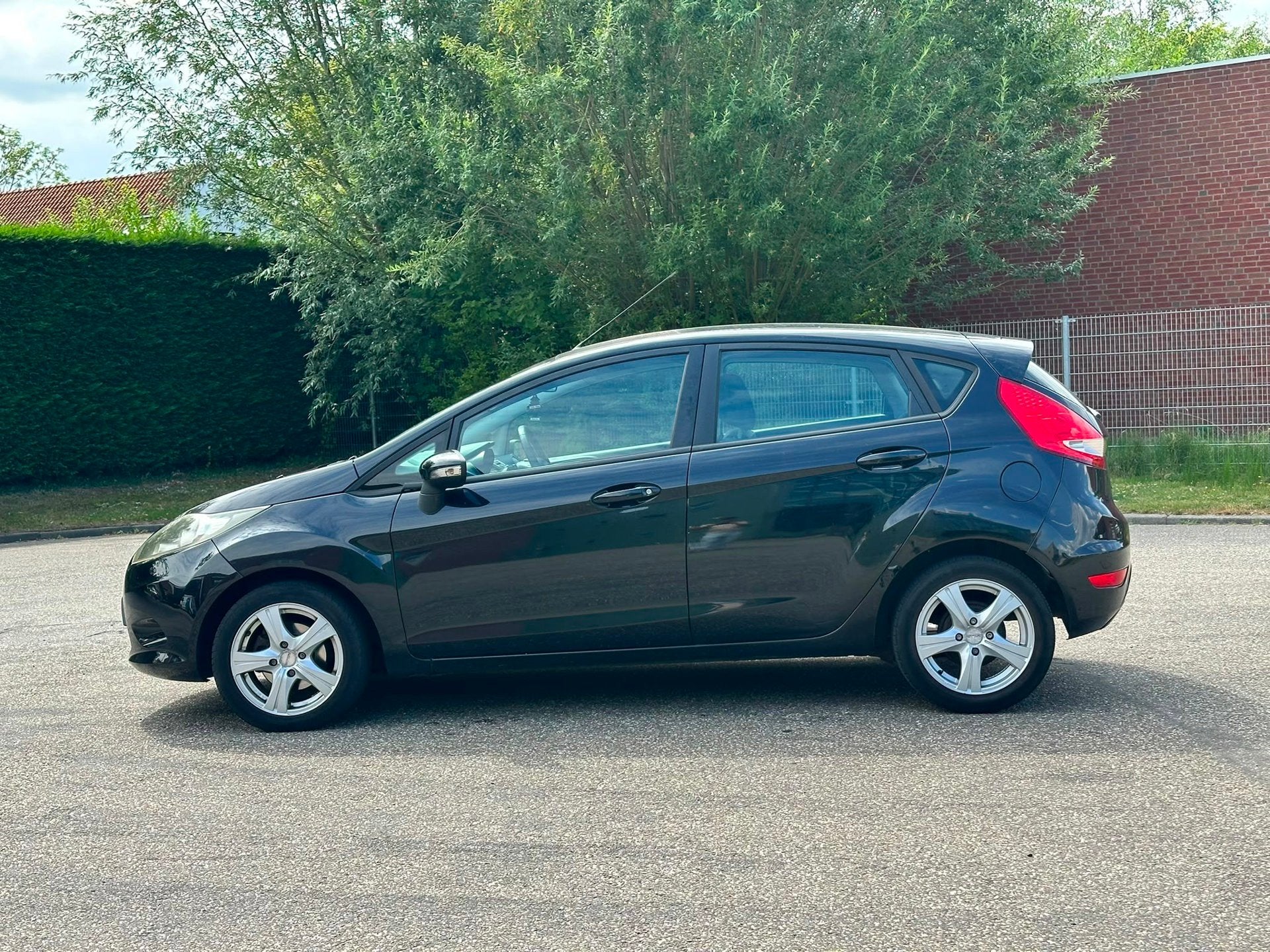 Ford Fiesta 1.25 Trend 5DR*Airco*21-08-2027 APK*Elektrische, Auto's, Voorwielaandrijving, 1242 cc, 82 pk, Origineel Nederlands