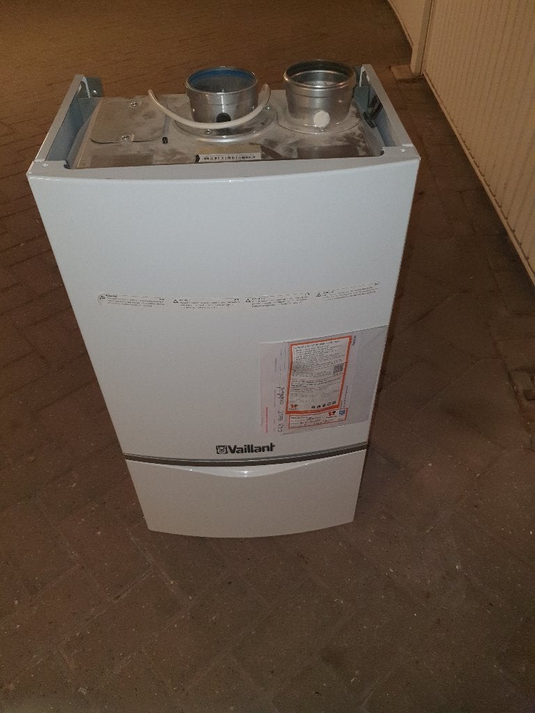 VAILLANT VCW 255/4-7 R4 gesloten vr ketel, Doe-het-zelf en Verbouw, Verwarming en Radiatoren, Ophalen, Gebruikt, Cv-ketel of Combi-ketel