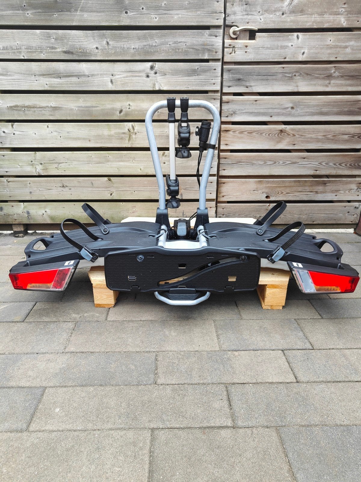 Thule EasyFold 931 fietsdrager voor 2 e-bikes (60kg), Auto diversen, Fietsendragers, Ophalen, Zo goed als nieuw, 2 fietsen, Trekhaakdrager