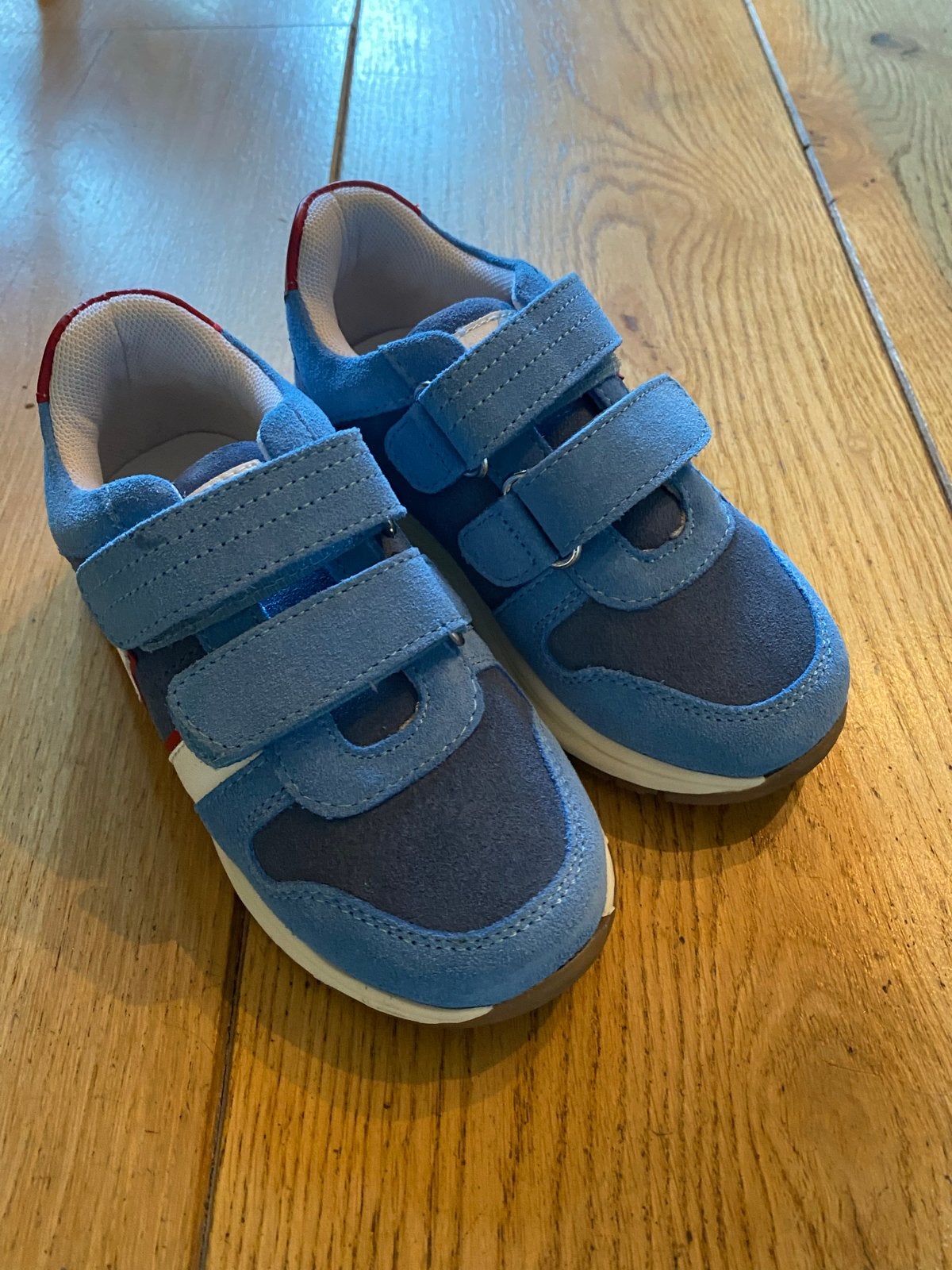 Friboo sneakers maat 26 leer, Nieuw, Ophalen of Verzenden, Jongen of Meisje, Sportschoenen
