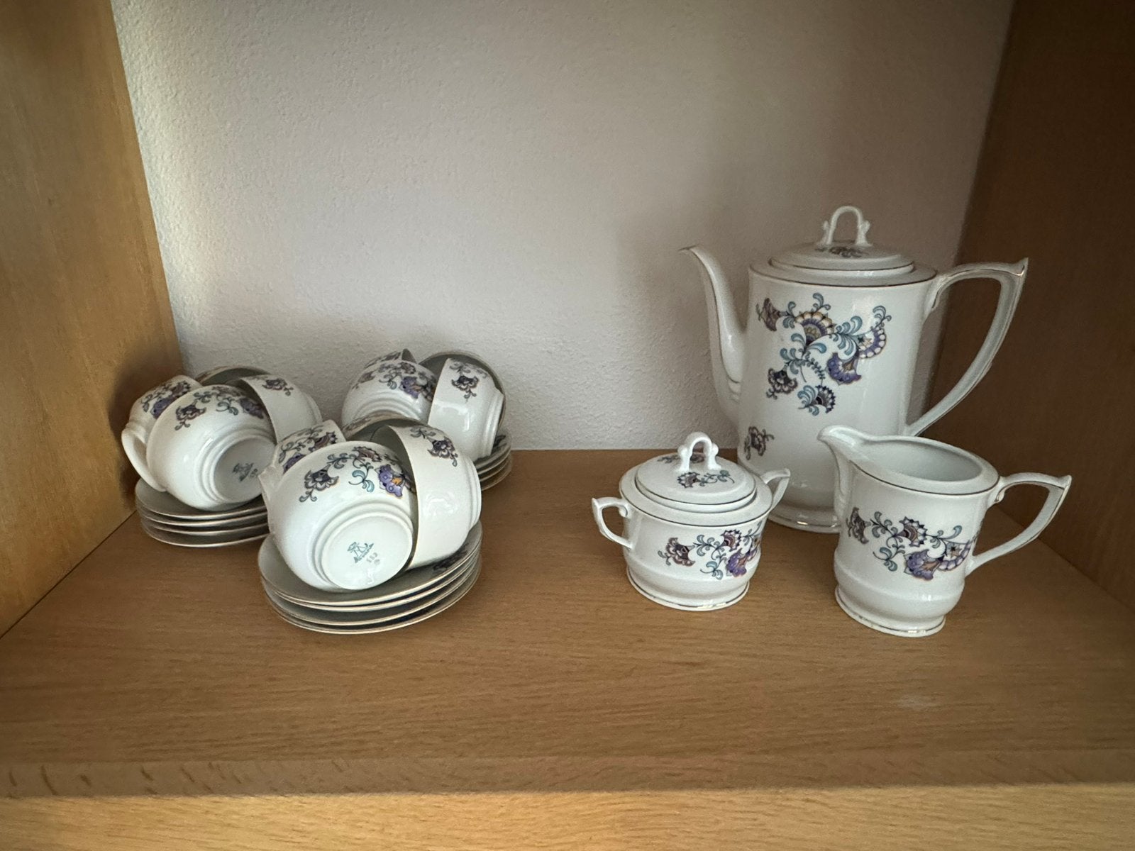 Bavaria theeservies te koop!, Ophalen
