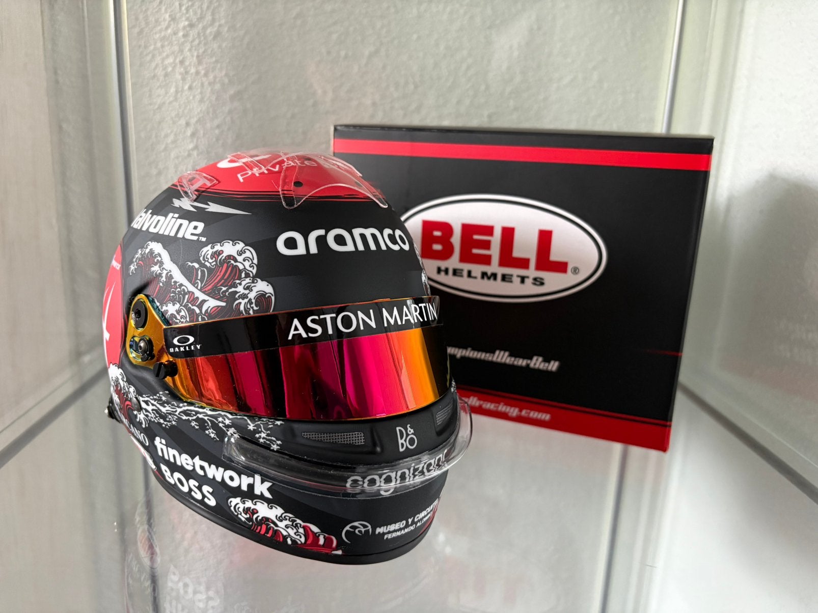 Fernando Alonso Japan 2024 1/2 mini helm, Ophalen of Verzenden, Nieuw, Formule 1
