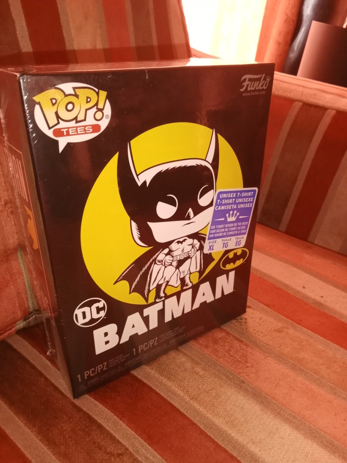 Funko Pop! Tees Batman 80 Years Walmart Limited Edition XL, Ophalen of Verzenden, Nieuw