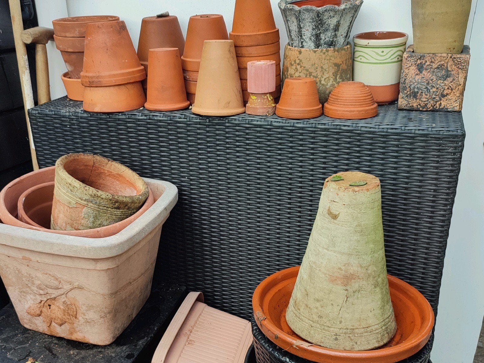 Terracotta bloempotten, Tuin en Terras, Bloembakken en Plantenbakken, Ophalen, Kunststof, Minder dan 30 cm, Balkon