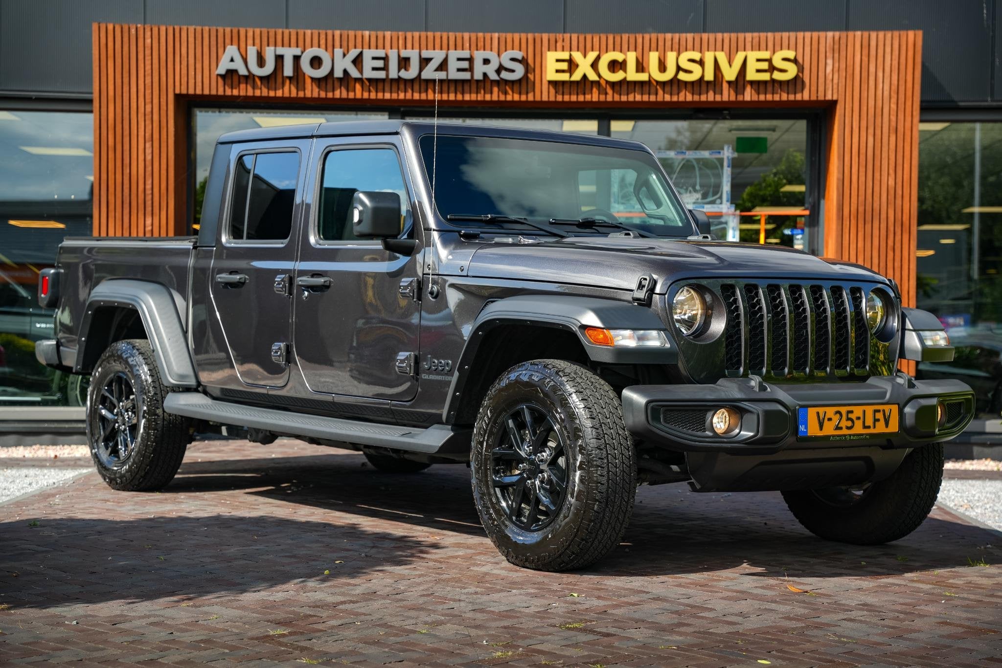 Jeep Gladiator Sport 3.6 V6 Grijs Kenteken Camera Cruise Car, Gebruikt, Bedrijf, Vierwielaandrijving, 2 stoelen